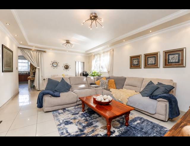 2 BEDROOM APARTMENT FOR SALE IN MUSGRAVE
